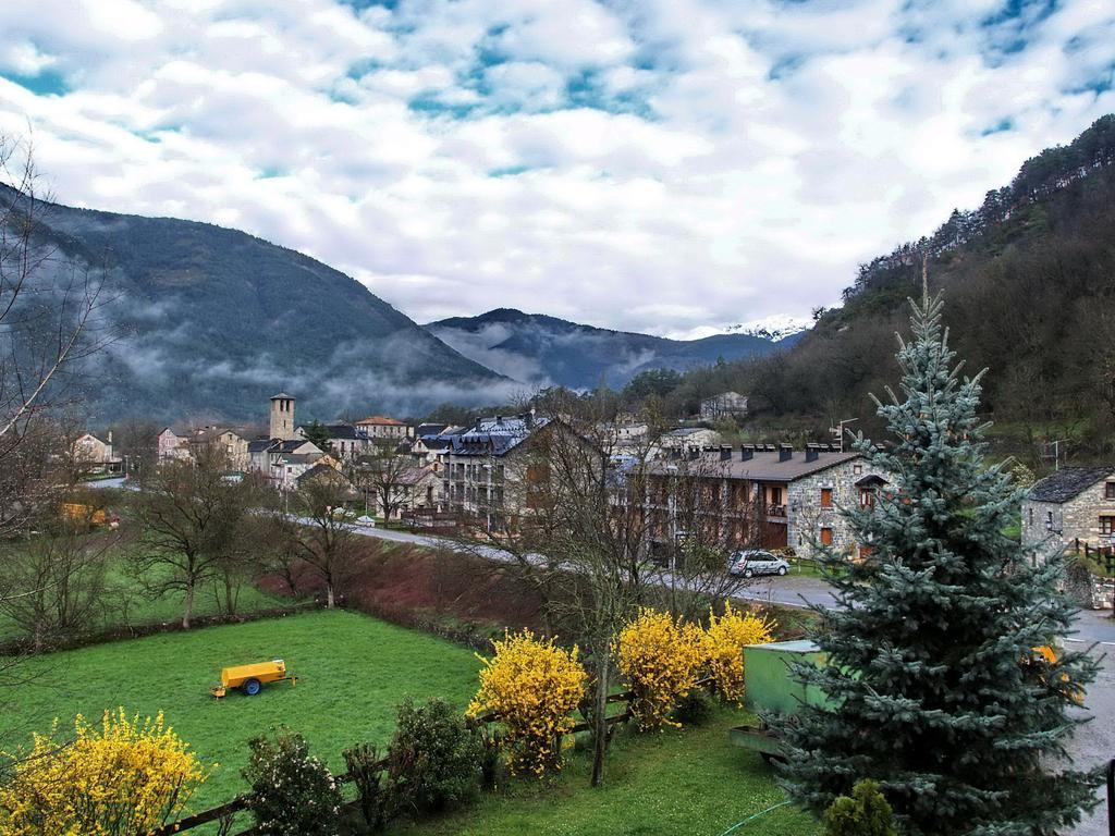 Hotel Vina Olivan Sarvise Bilik gambar
